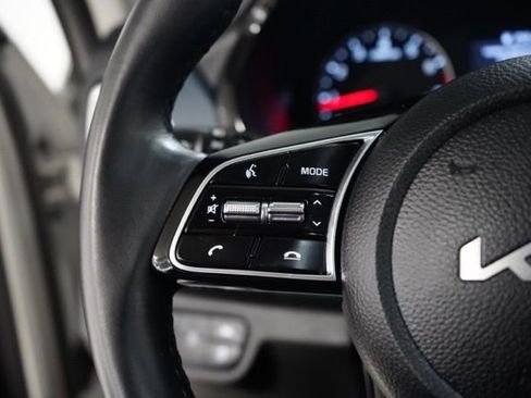 Used 2023 Kia Seltos S image 22