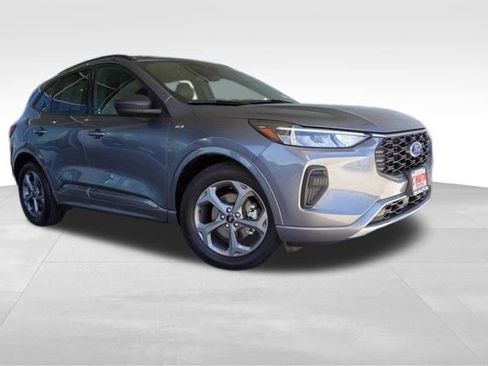 Used 2023 Ford Escape ST-Line image 4