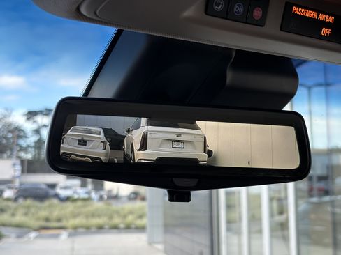 Used 2019 Cadillac Escalade Premium Luxury image 31