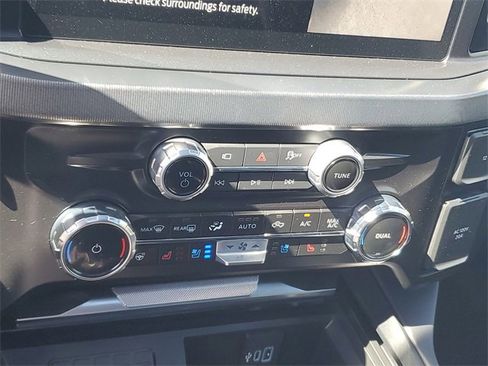 Used 2025 Ford F250 Platinum image 18