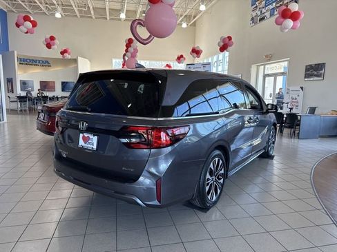 New 2026 Honda Odyssey Elite image 7