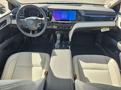 New 2026 Toyota Camry XLE image 9