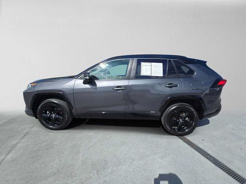 Used 2019 Toyota RAV4 XSE w/ Carpet Mat Package AWD/4WD image 6
