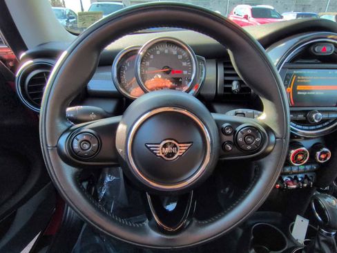 Used 2019 MINI Cooper 2-Door Hardtop image 23