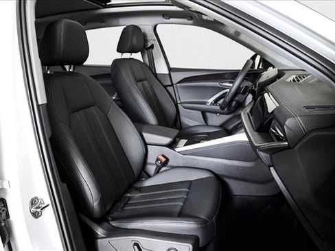 New 2025 Audi Q5 Premium Plus image 11