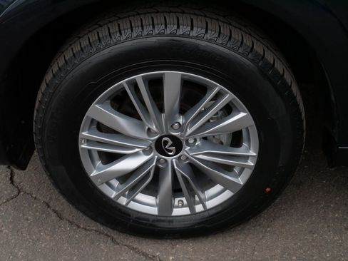 Used 2024 INFINITI QX80 Luxe image 15