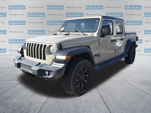 Used 2020 Jeep Gladiator Sport AWD/4WD image 13