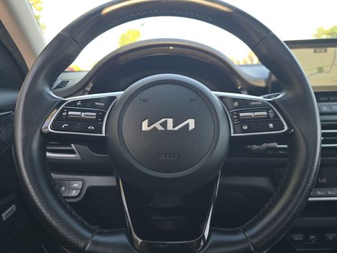 Used 2022 Kia Seltos SX w/ Sunroof Package AWD/4WD image 25