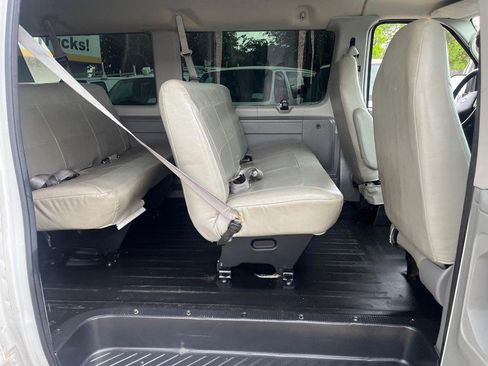 Used 2007 Ford E-350 and Econoline 350 XL image 7