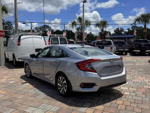 Used 2018 Honda Civic EX image 7