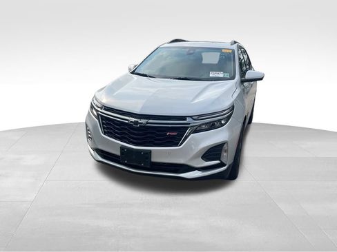 Used 2022 Chevrolet Equinox RS image 2