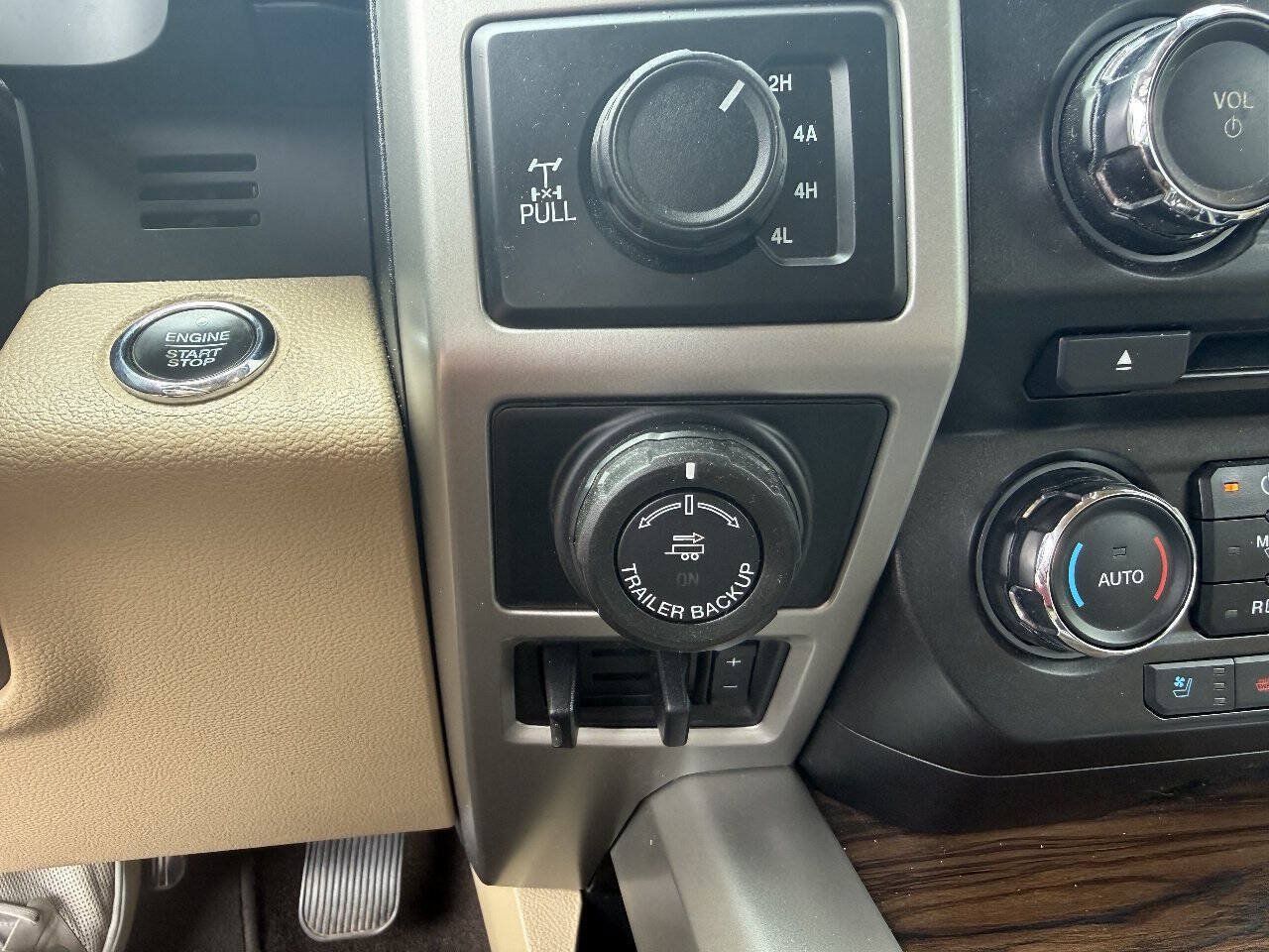 Used 2018 Ford F150 Lariat AWD/4WD image 23