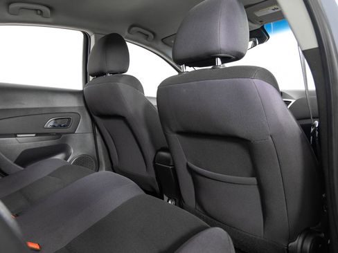 Used 2014 Chevrolet Cruze LT image 21