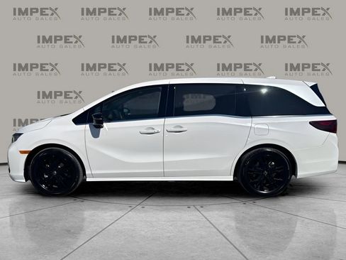 Used 2025 Honda Odyssey Sport-L image 2