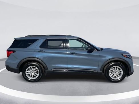 New 2026 Ford Explorer Active w/ Active Comfort Package image 3