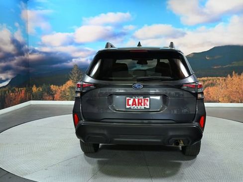 Used 2025 Subaru Forester Premium AWD/4WD image 7
