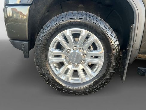 Used 2022 GMC Sierra 2500 Denali w/ Denali Ultimate Package image 14