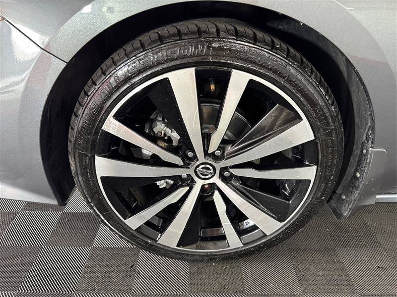 Used 2020 Nissan Altima 2.5 SR FWD image 30