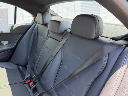 Used 2025 Mercedes-Benz C 300 Sedan image 18