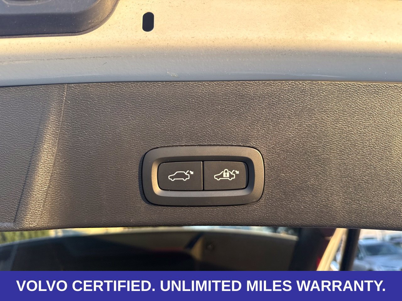 Certified 2024 Volvo XC40 B5 Ultimate w/ Protection Package Premier AWD/4WD image 20