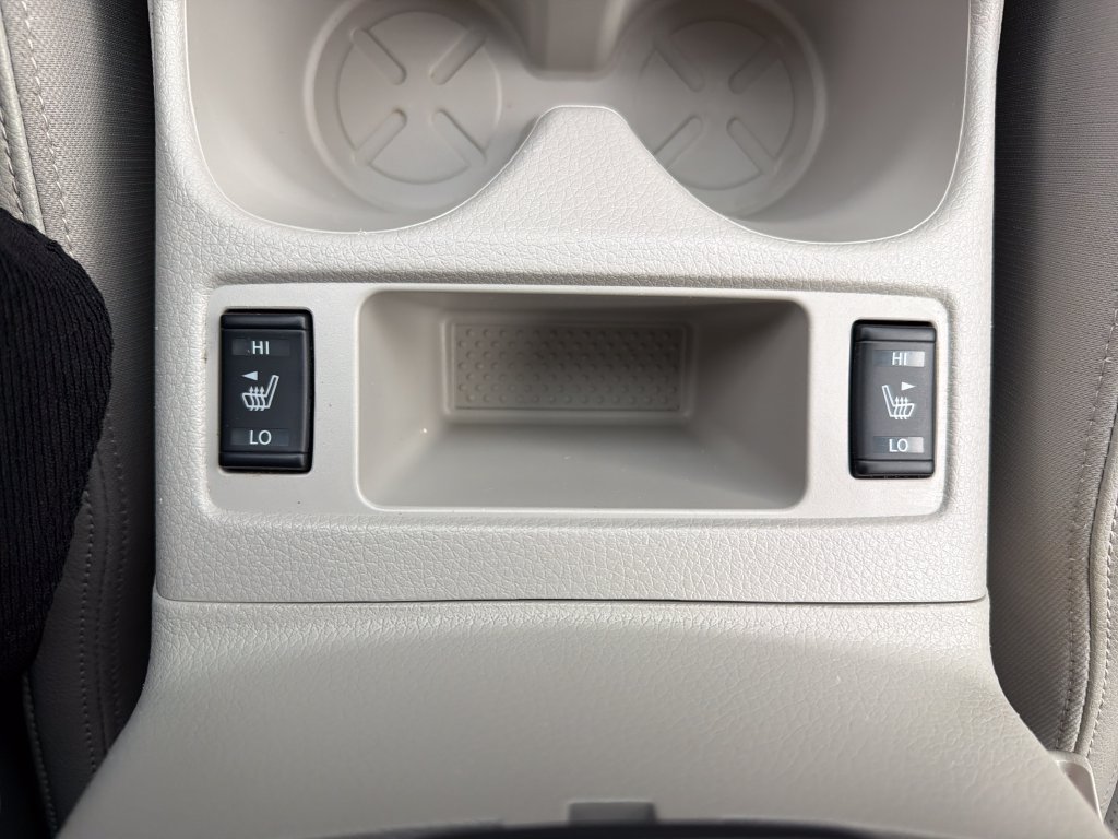 Used 2021 Nissan Rogue Sport SL FWD image 30