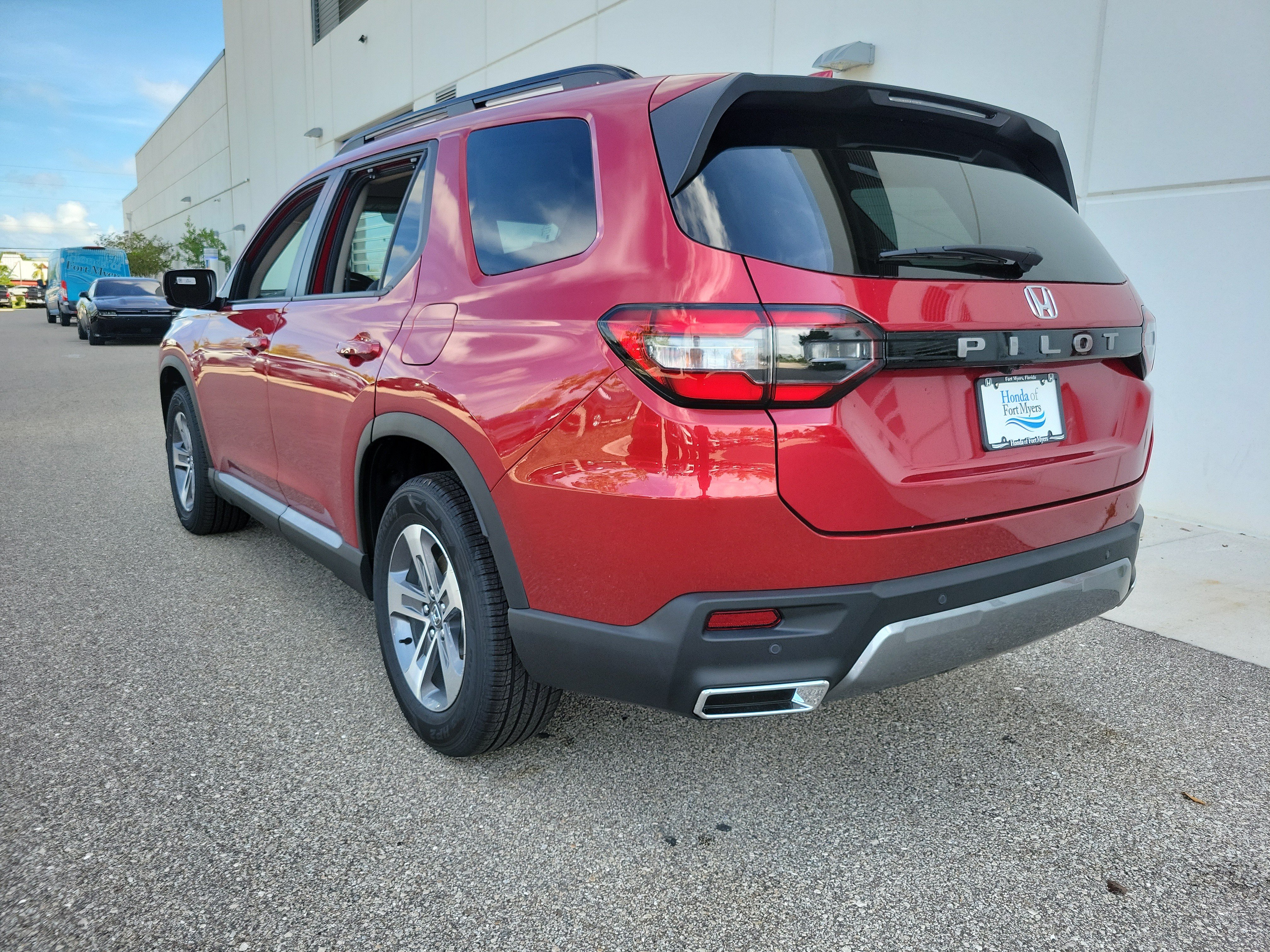 New 2026 Honda Pilot EX-L image 4