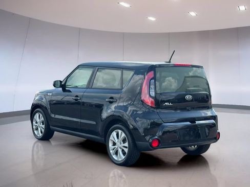 Used 2016 Kia Soul + FWD image 6