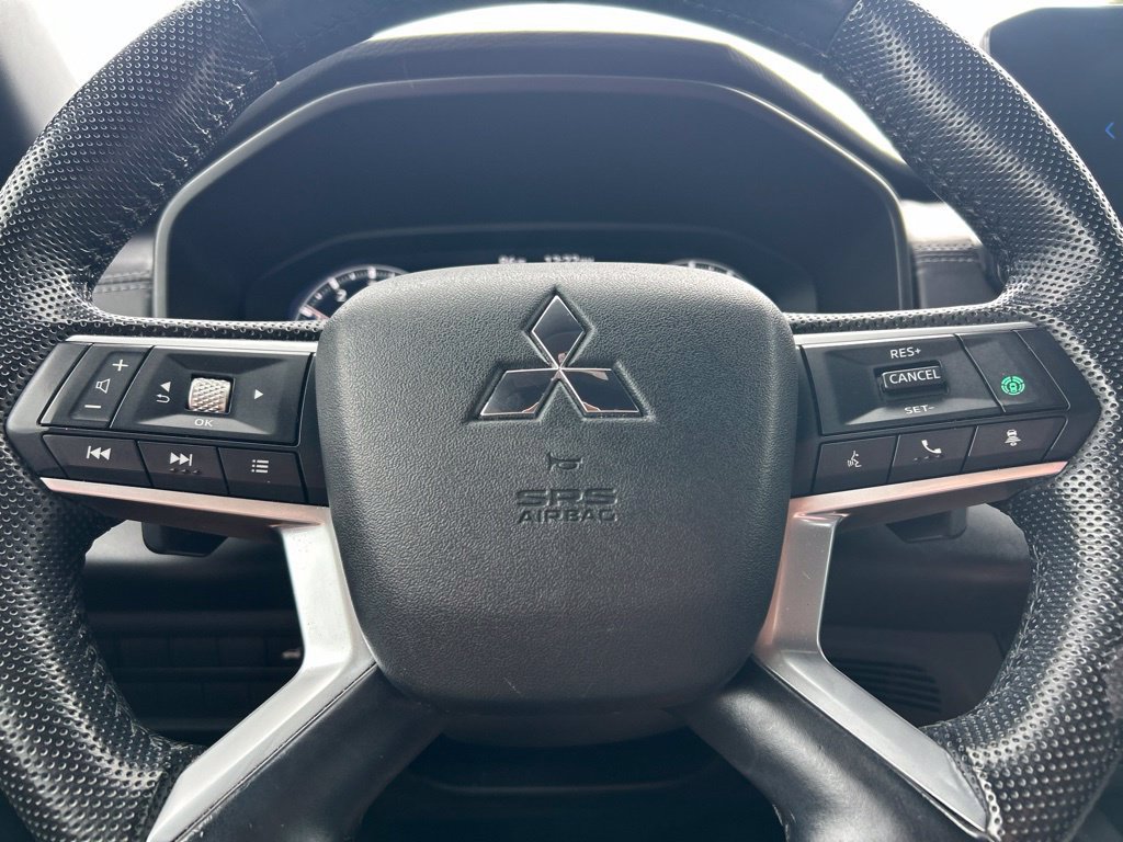 Used 2023 Mitsubishi Outlander SE Black Edition AWD/4WD image 23