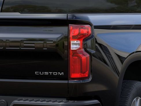 New 2026 Chevrolet Silverado 1500 Custom RWD image 11