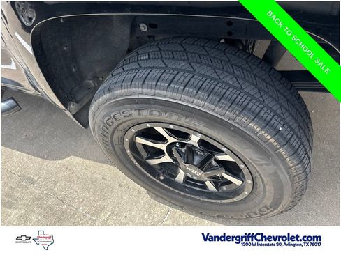 Used 2017 Chevrolet Colorado LT RWD image 10