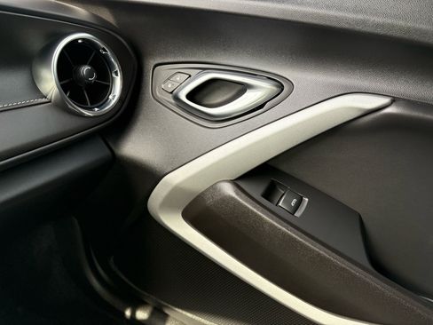 Used 2021 Chevrolet Camaro LT image 35