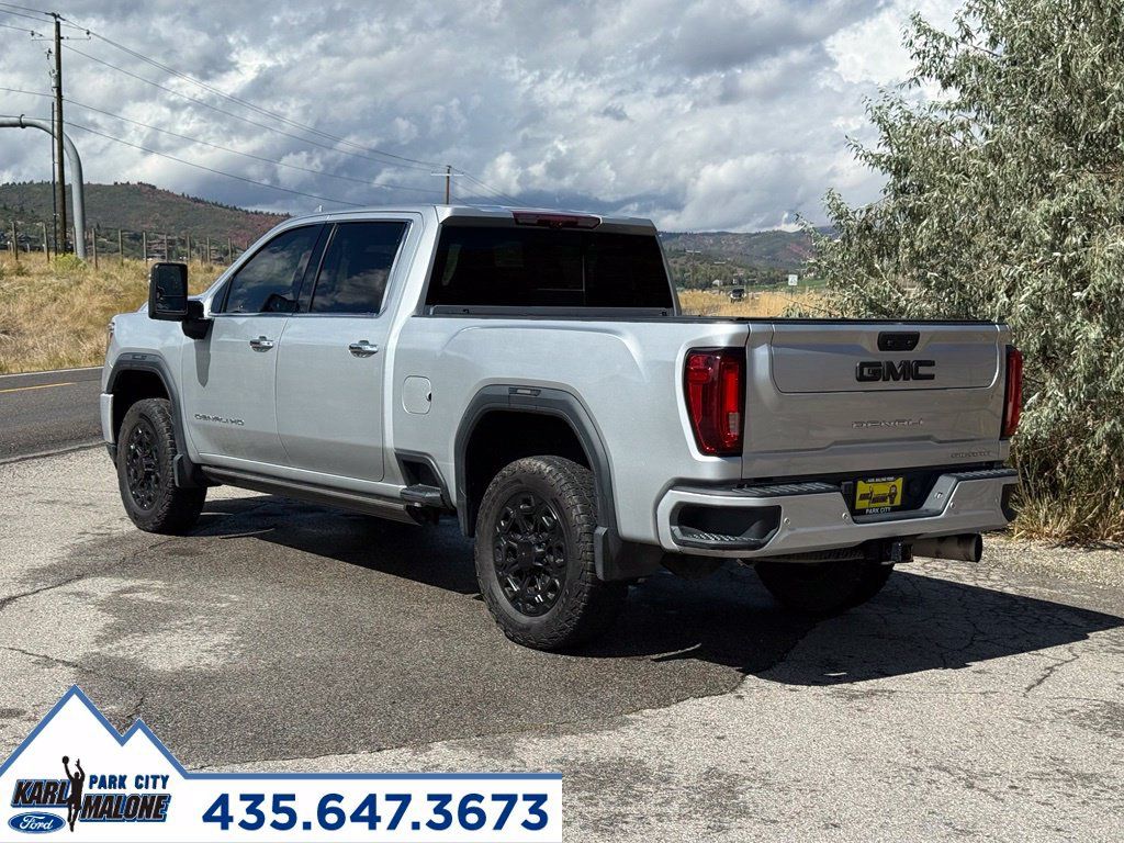 Used 2022 GMC Sierra 2500 Denali w/ Denali Ultimate Package AWD/4WD image 3