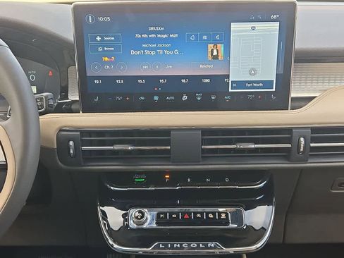 Used 2023 Lincoln Corsair FWD image 28