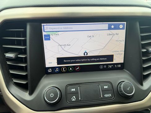 Used 2023 GMC Acadia Denali w/ Denali Ultimate Package FWD image 20