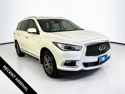 Used 2019 INFINITI QX60 Luxe w/ Essential Package