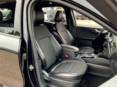 Used 2024 Ford Escape ST-Line image 15