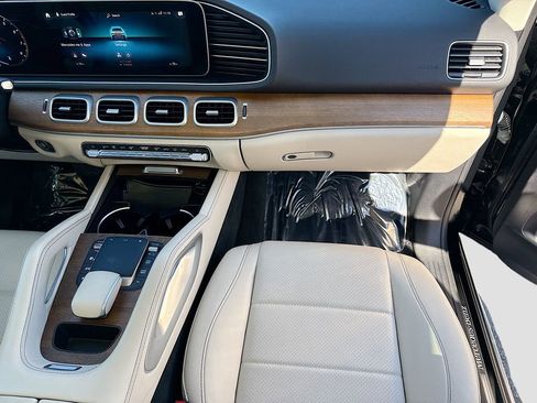 Used 2022 Mercedes-Benz GLE 350 w/ AMG Line Exterior image 17