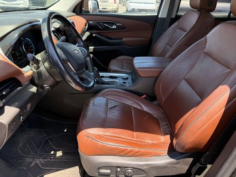 Used 2018 Chevrolet Traverse High Country w/ LPO, Cargo Package AWD/4WD image 23