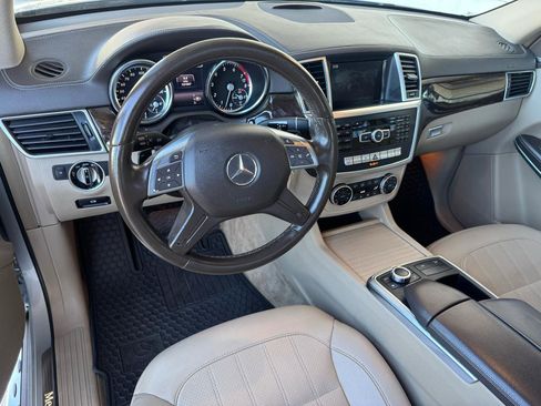 Used 2014 Mercedes-Benz GL 450 4MATIC image 14