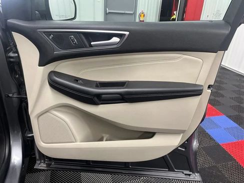 Used 2024 Ford Edge Titanium AWD/4WD image 11