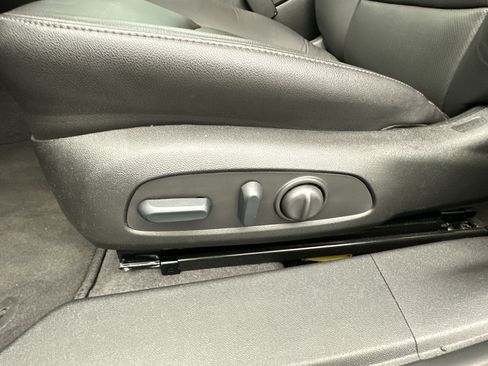 Certified 2025 Chevrolet Malibu LT FWD image 14