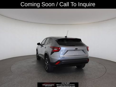 Used 2024 Chevrolet Trax RS w/ Driver Confidence Package FWD image 20