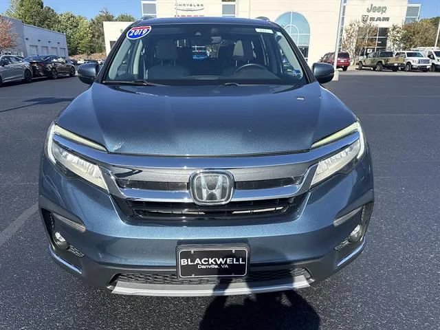 Used 2019 Honda Pilot Touring image 2