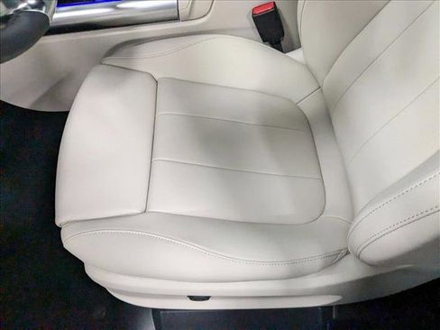 Used 2025 Mercedes-Benz GLA 250 GLA 250 image 4