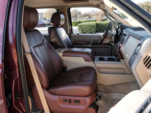 Used 2012 Ford F250 King Ranch w/ King Ranch w/Chrome Pkg image 32