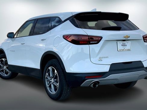 Used 2023 Chevrolet Blazer LT image 7