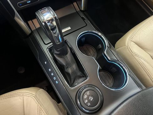 Used 2016 Ford Explorer Limited image 21