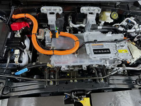 Used 2023 Nissan Ariya FWD image 31