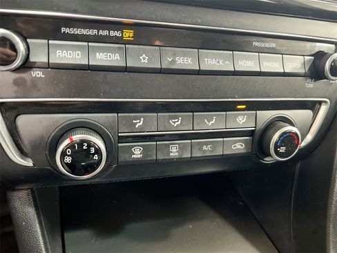 Used 2020 Kia Optima LX image 15