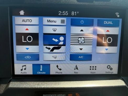 Used 2019 Ford F150 Lariat w/ Equipment Group 502A Luxury AWD/4WD image 29